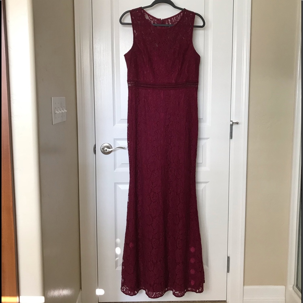 Lulus Formal Burgundy Maxi dress